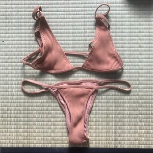 Minimale Animale nude bikini